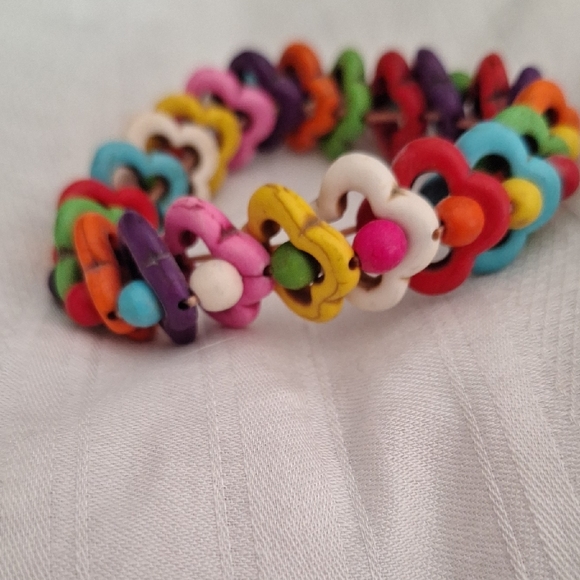 Colorful Beaded Bracelet - Picture 2 of 5